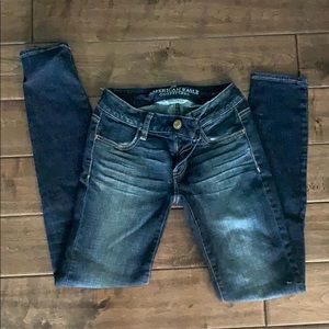 AMERICAN EAGLE DARK WASH JEGGINGS JEANS